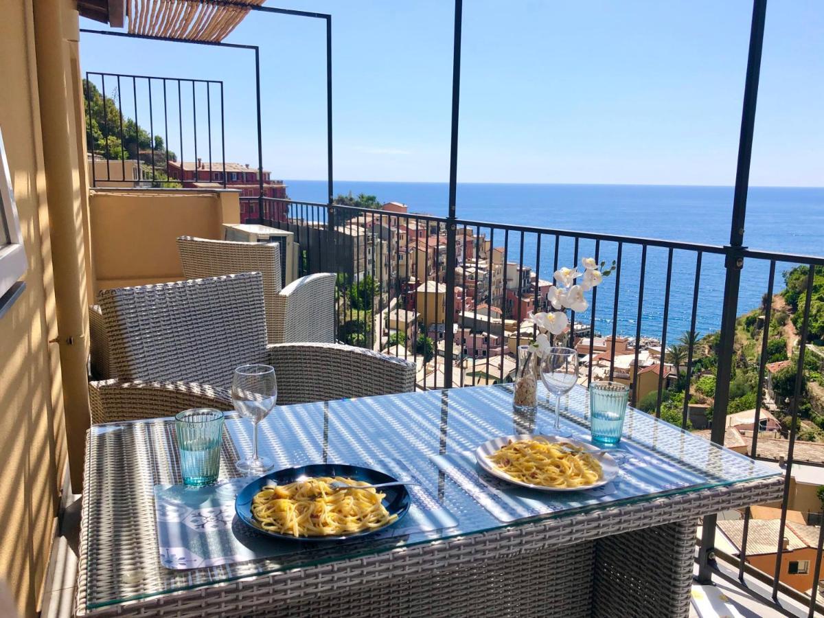 L' Attico Giallo Oro Di Giulia Manarola Dış mekan fotoğraf